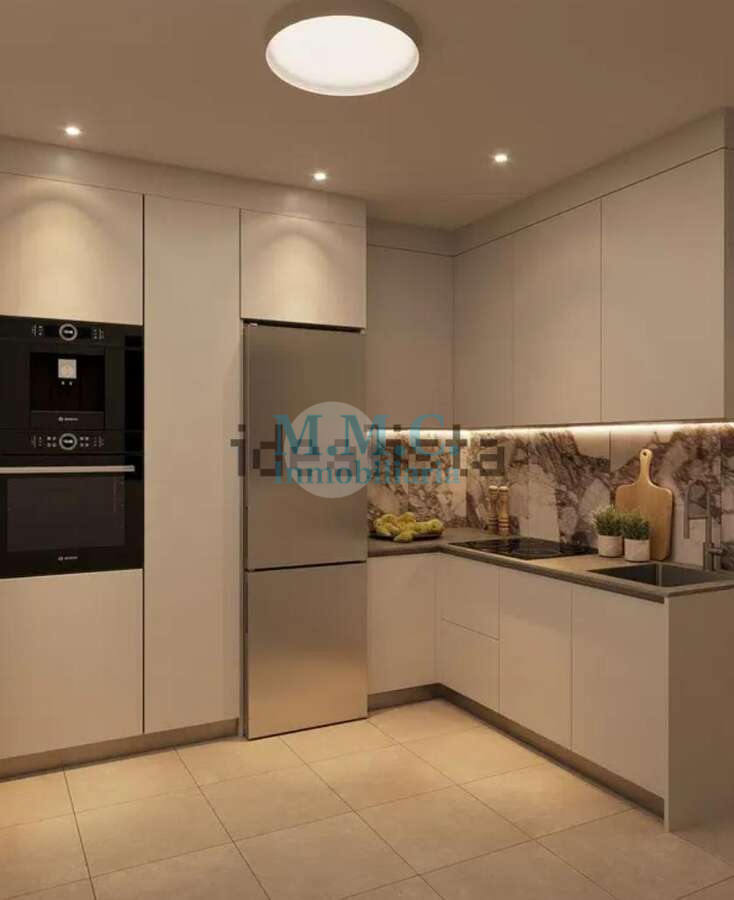 Cuina de Pis en venda en Roquetas de Mar amb Terrassa, Moblat i Balcó