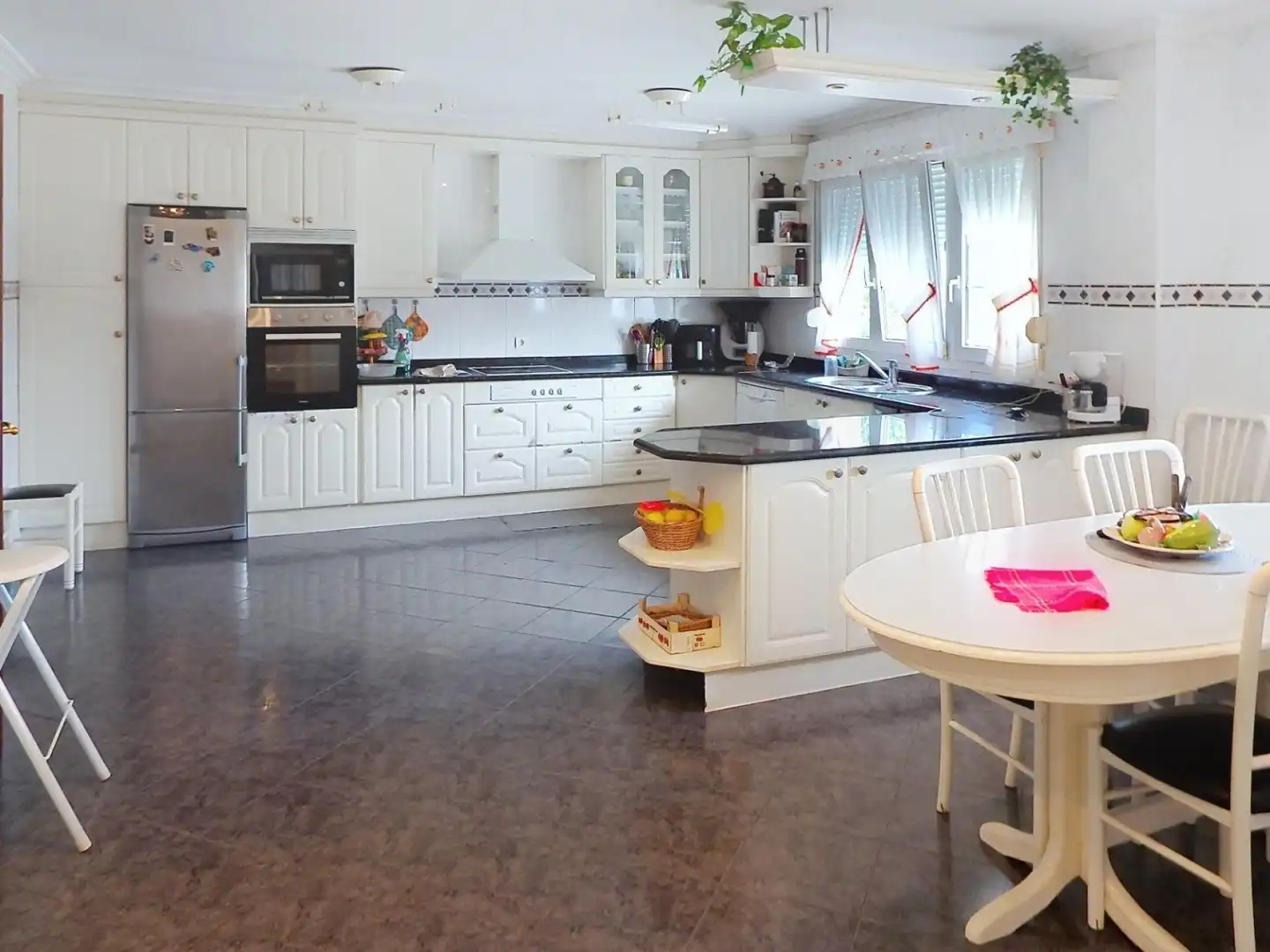 Cocina de Finca rústica en venta en Santander con Calefacción y Amueblado