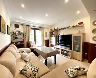 Sala d'estar de Pis en venda en Alameda amb Aire condicionat, Terrassa i Balcó