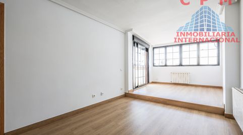 Foto 2 de Ático de alquiler en Hispanoamérica - Bernabéu, Madrid Capital