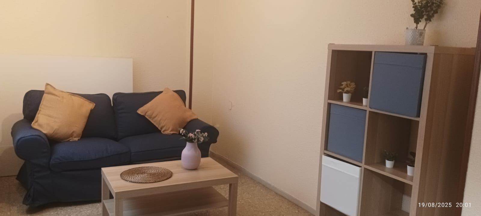 Sala d'estar de Pis de lloguer en Alicante / Alacant amb Moblat, Rentadora i Microones