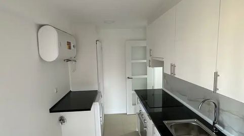 Foto 2 de Piso en venta en Calle del Estroncio, 11, Los Rosales, Madrid Capital