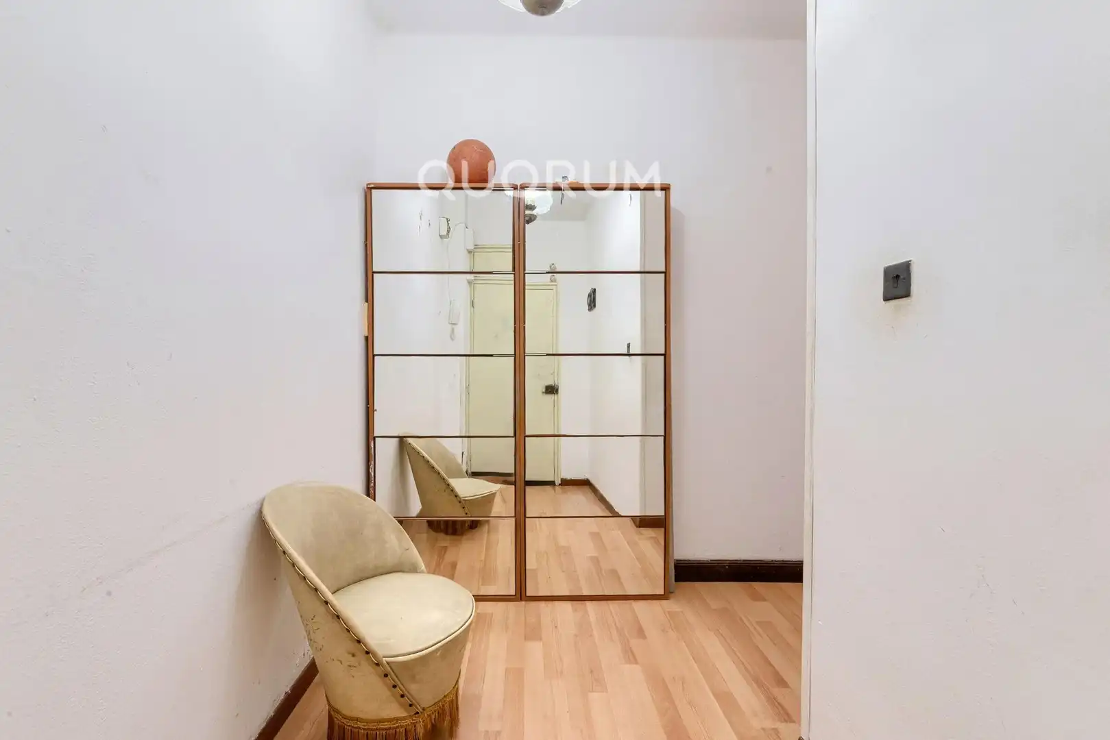 Schlafzimmer von Wohnung zum Verkauf in Basauri 