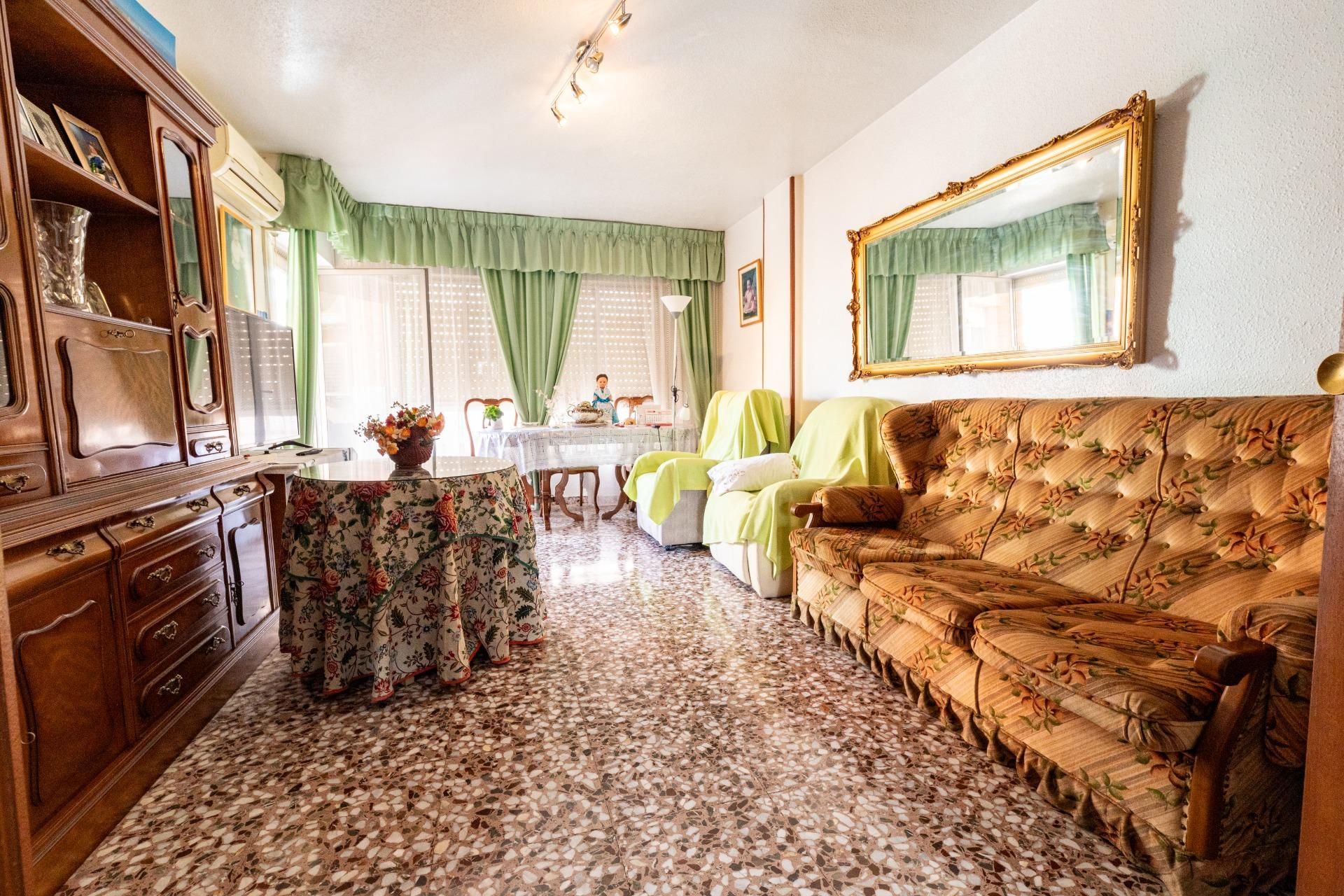 Living room of Flat for sale in Abarán  with Air Conditioner, Heating and Balcony