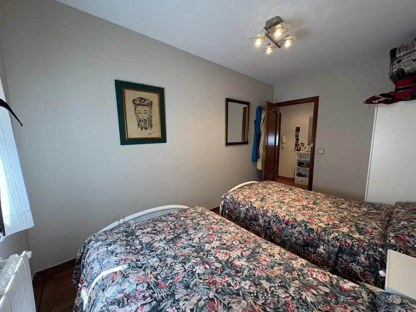 Habitación de Edificio en venta en Aller