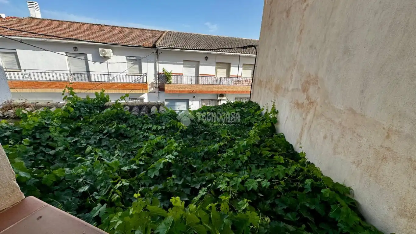 Casa aparellada en venda a Moclín, imagen 7
