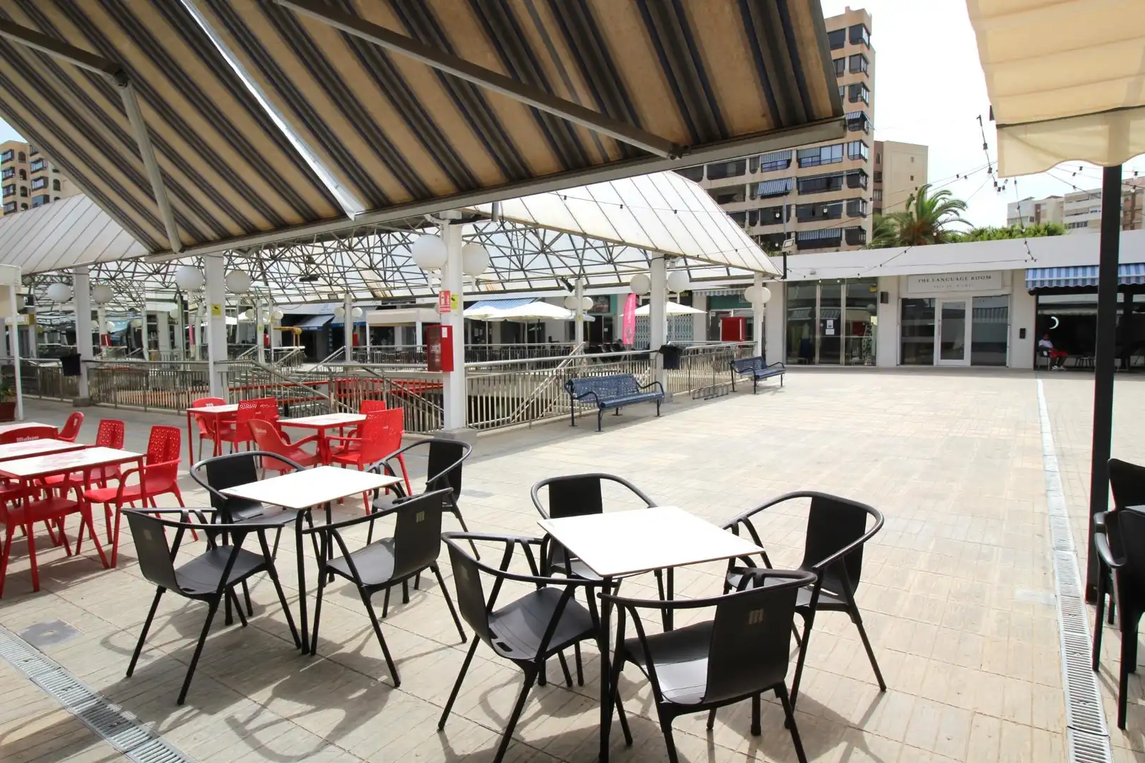 Terrace of Commercial properties for sale in Alicante / Alacant  with Air Conditioner, Terrace and Furnished