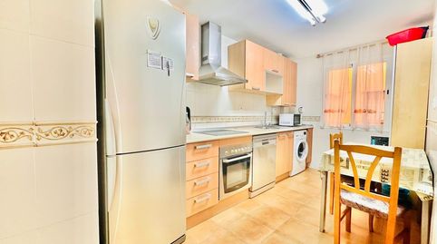 Foto 2 de Piso en venta en Calle Martínez Maldonado, Los Castillejos - La Trinidad, Málaga Capital