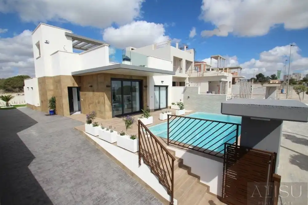 Chalet con piscina en venta en San Miguel de Salinas, imagen 2