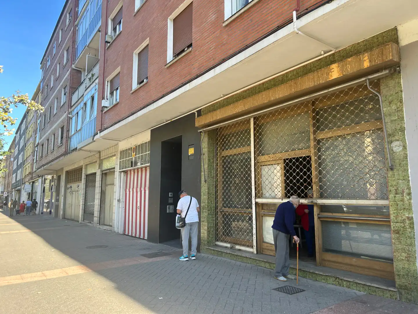 Vista exterior de Local en venda en Vitoria - Gasteiz