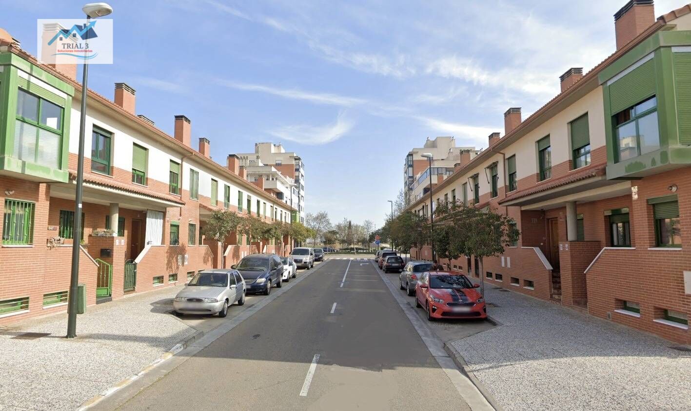 Exterior view of House or chalet for sale in  Zaragoza Capital  with Private garden, Terrace and Balcony