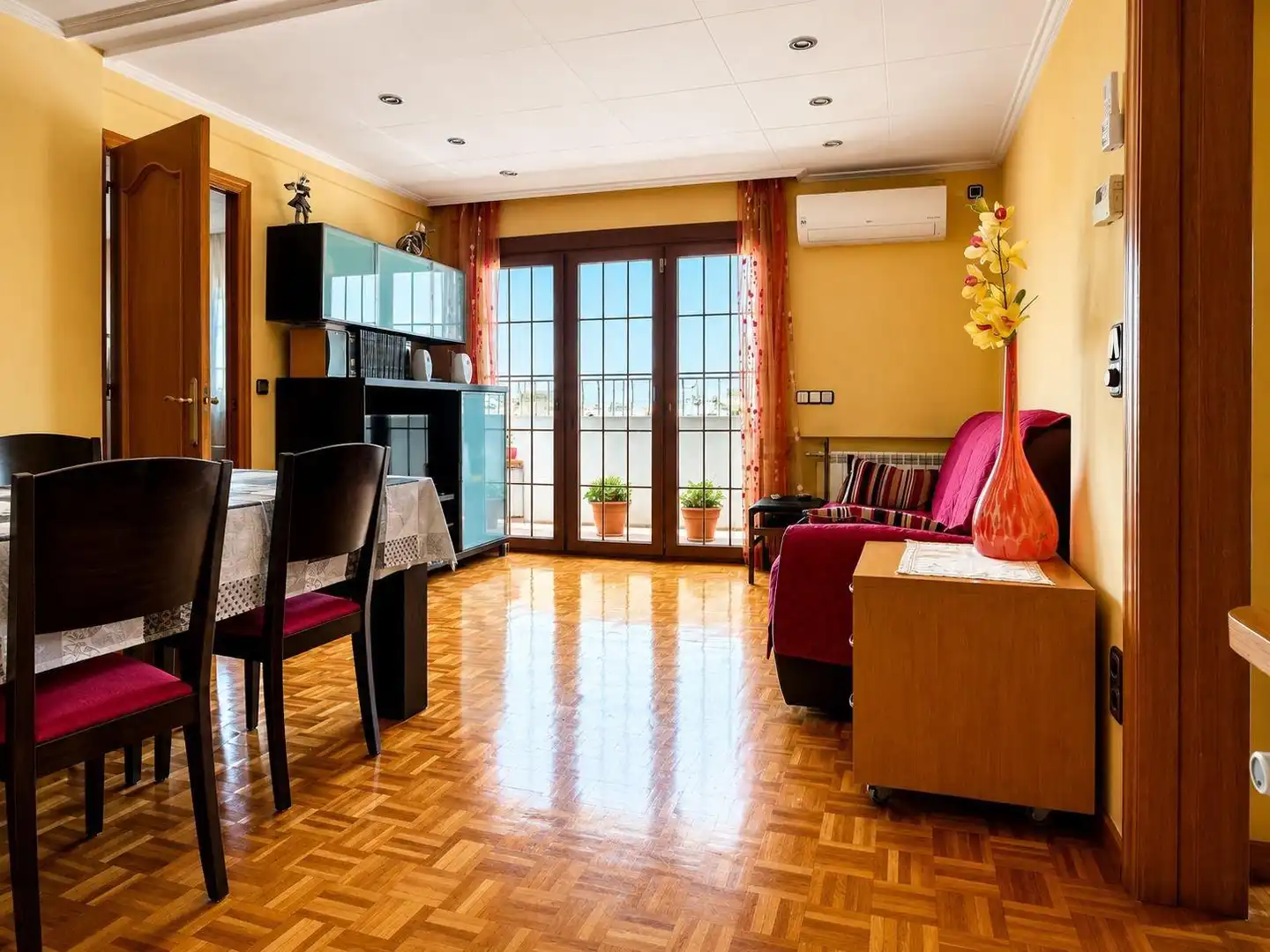 Living room of Attic for sale in Girona  with Air Conditioner, Heating and Balcony
