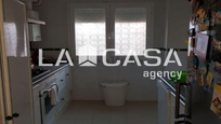 Kitchen of Flat for sale in  Sevilla Capital  with Storage room