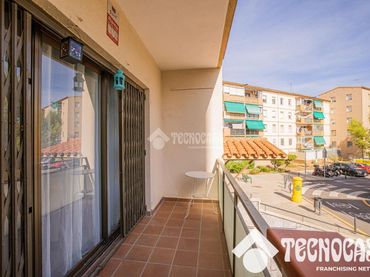 Pis amb balcó en venda a Torrent Ballester