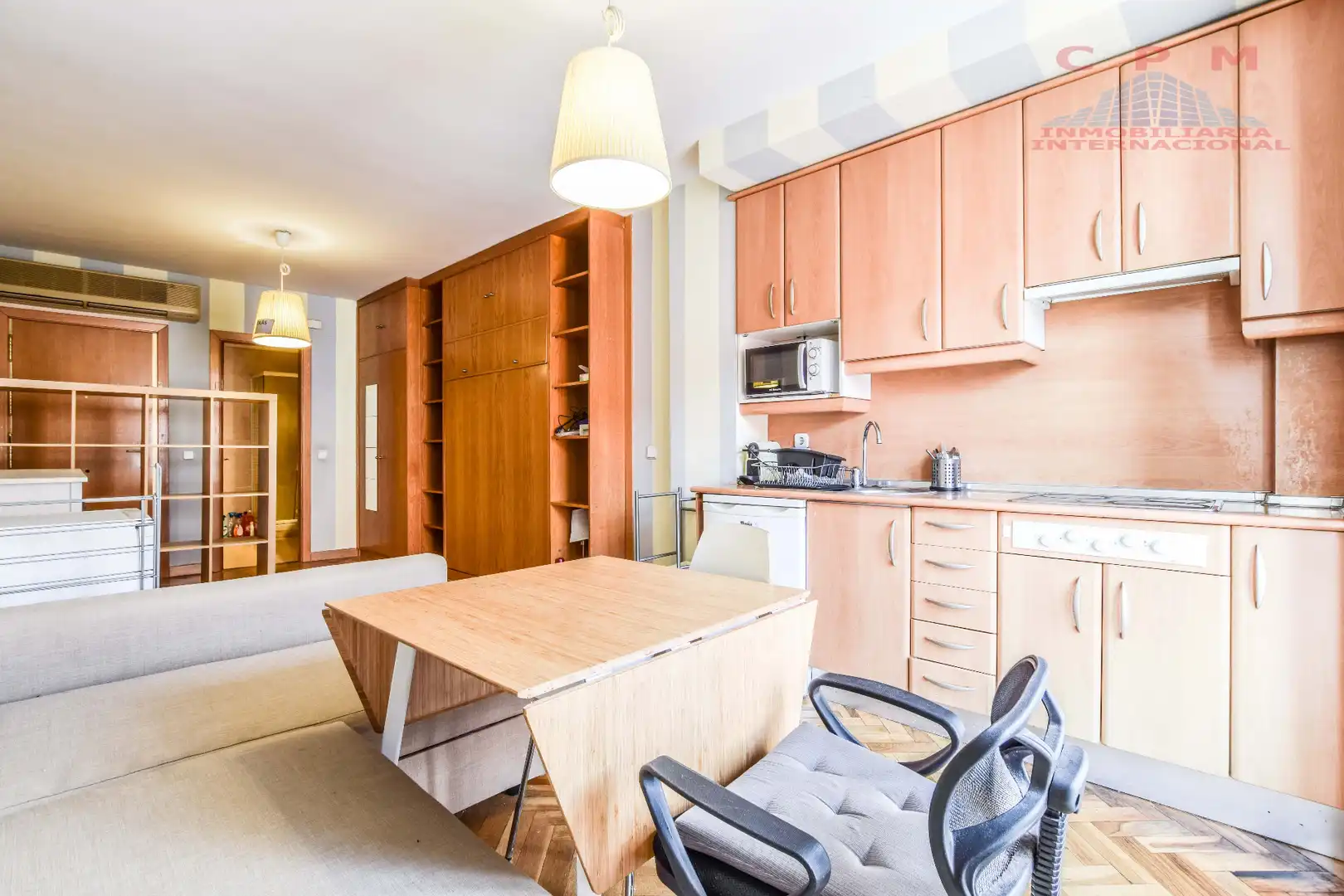 Cuina de Estudi de lloguer en Madrid amb Aire condicionat, Calefacció i Parquet