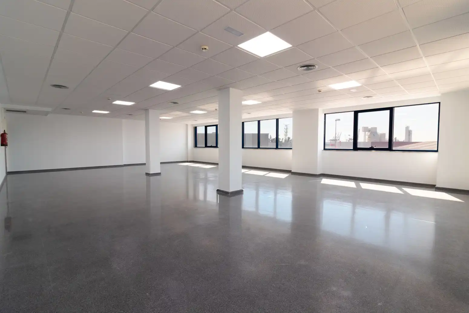 Büro zur Miete in Puerto de Sagunto - AV PUERTO POL.IND.INGRUINS, Avenida de Abril - 9 de Octubre