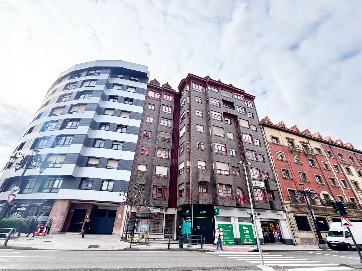 Außenansicht von Wohnung zum Verkauf in Oviedo  mit Heizung