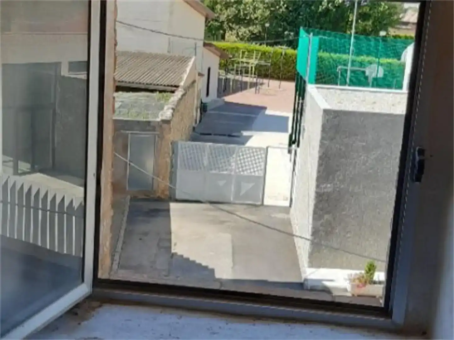 Aparcament de Casa adosada en venda en Villarquemado amb Balcó