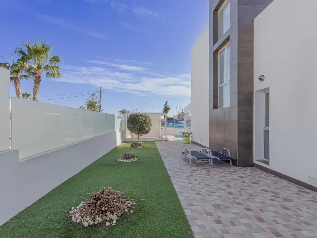 Terrassa de Casa o xalet en venda en Orihuela amb Moblat