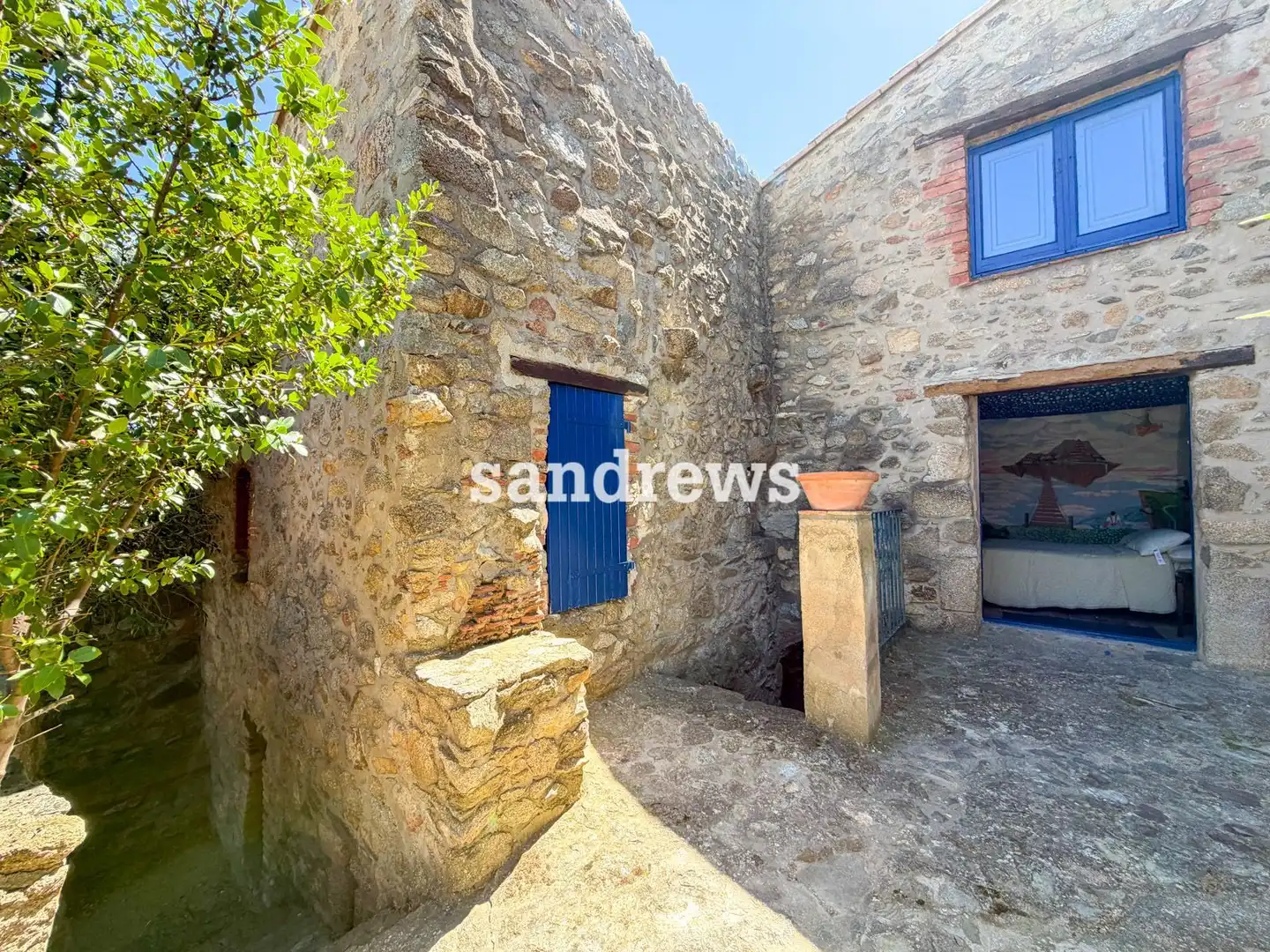 Vista exterior de Finca rústica en venda en Cantallops amb Calefacció i Jardí privat
