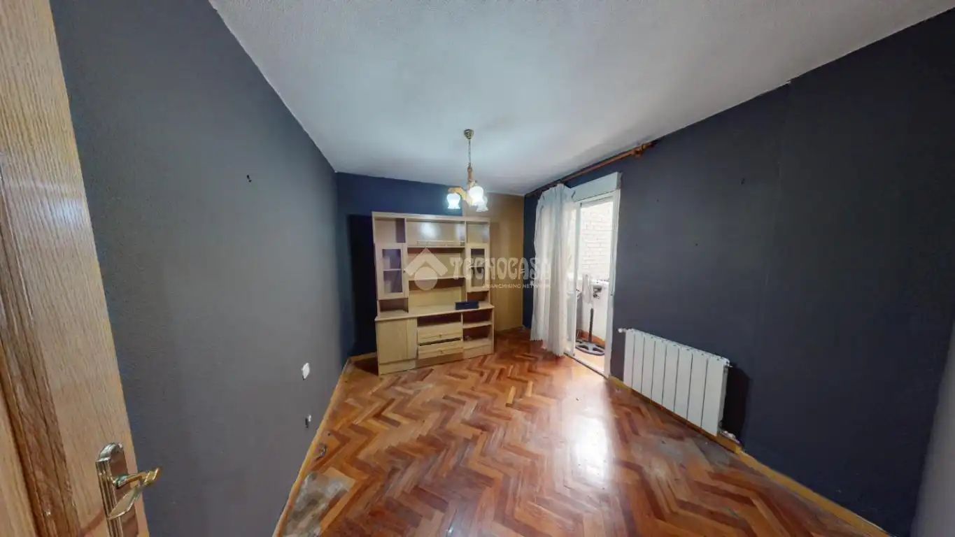 Habitación de Piso en venta en Leganés con Calefacción