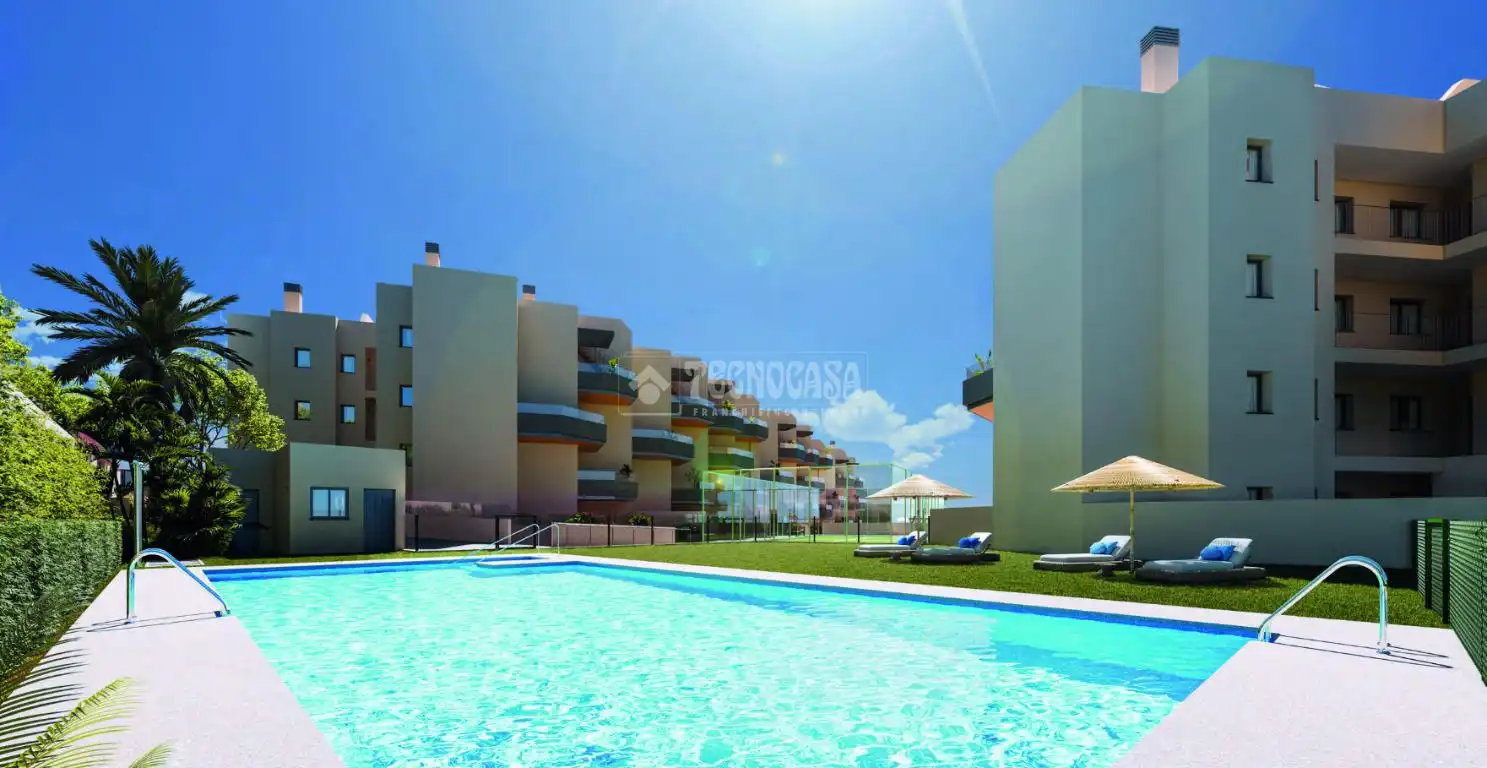 Vista exterior de Pis en venda en Torrox amb Terrassa, Traster i Piscina comunitària