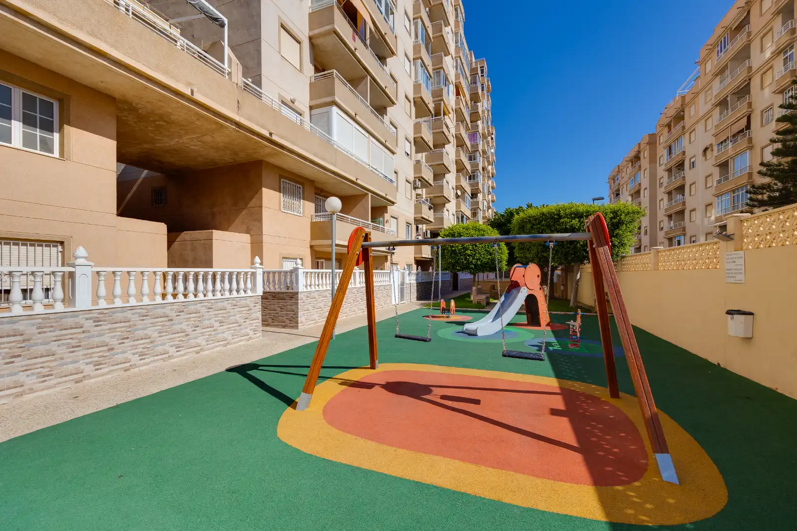 Vista exterior de Pis en venda en Nueva Torrevieja - Aguas Nuevas