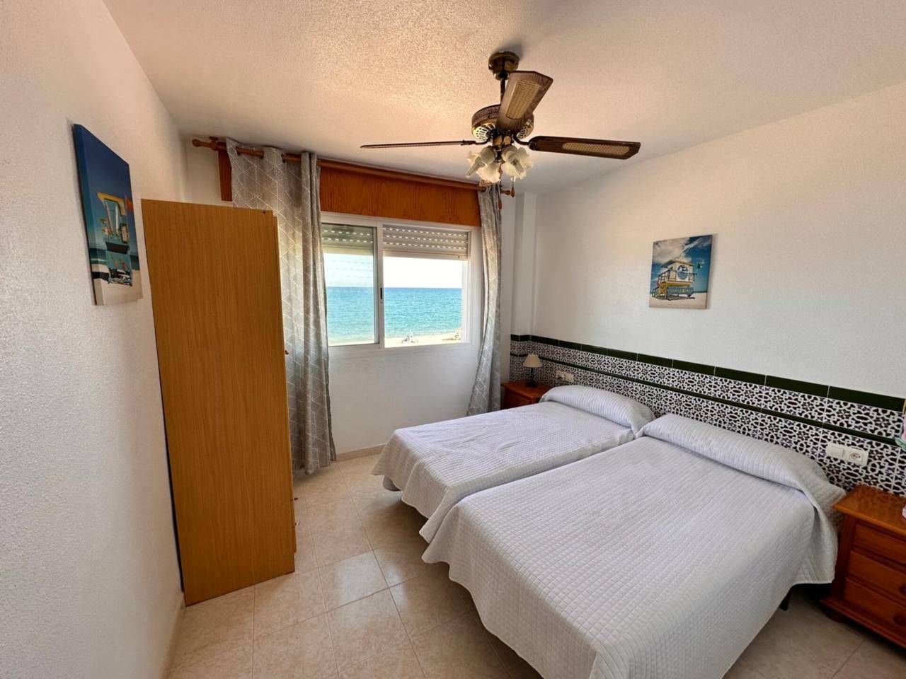 Dormitori de Apartament de lloguer en Roquetas de Mar amb Moblat