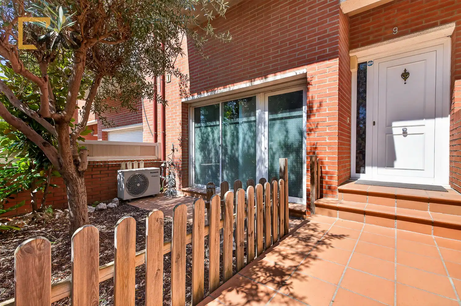Terrassa de Casa adosada en venda en Martorell amb Aire condicionat, Calefacció i Jardí privat
