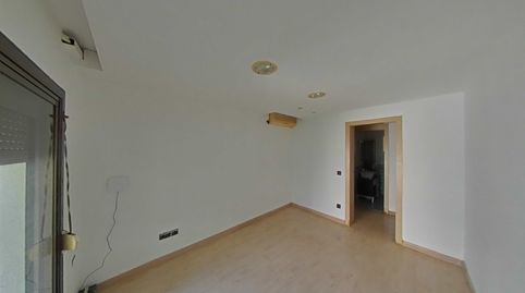 Foto 2 de Piso en venta en Mare de Deu de Montserrat, Centre, Viladecans