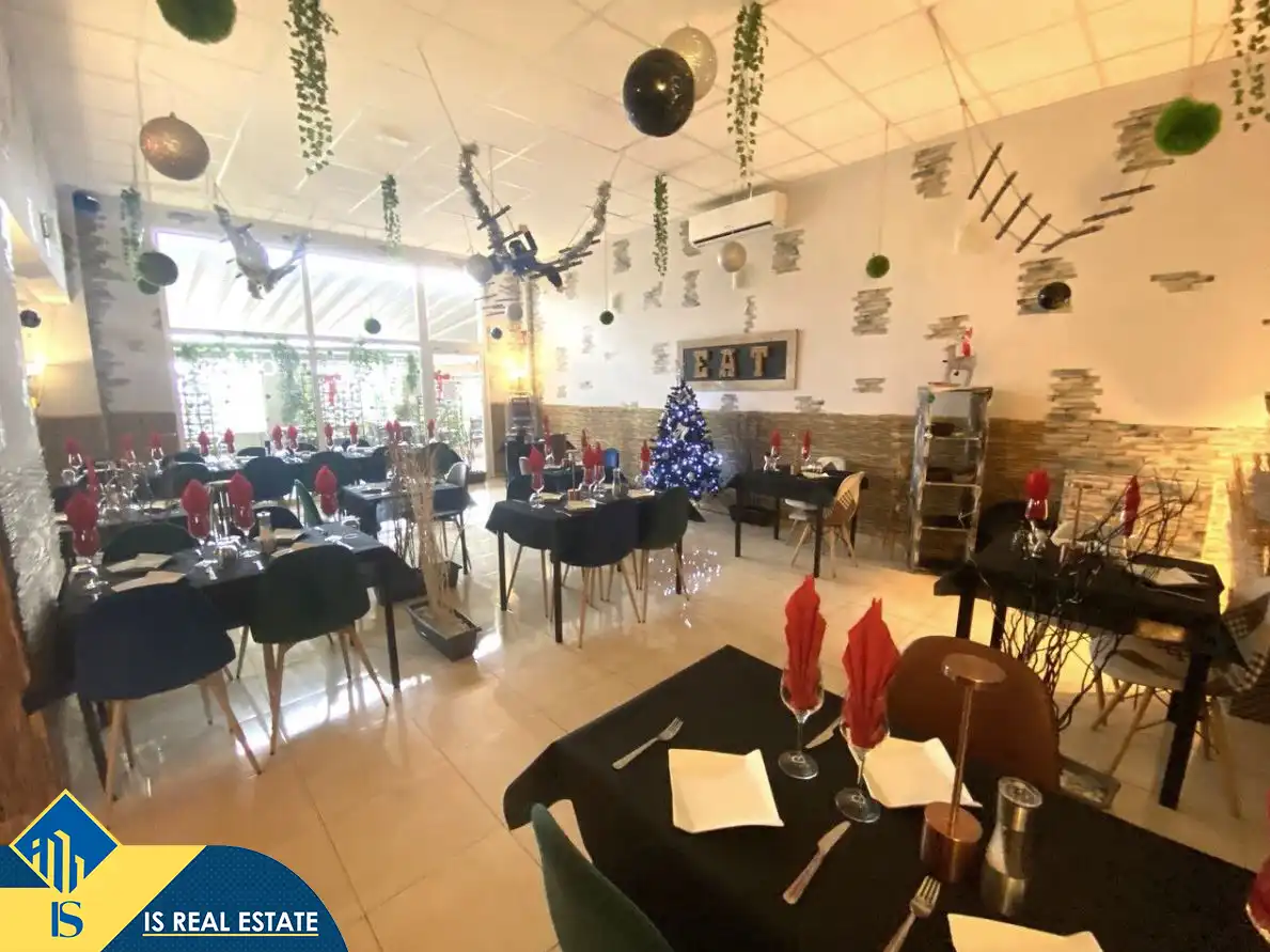 Geschaftsraum zum Verkauf in Algorfa mit Klimaanlage, Terrasse und Möbliert