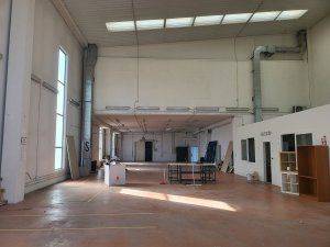 Local comercial en Alquiler en Urbanización Este - Montepríncipe