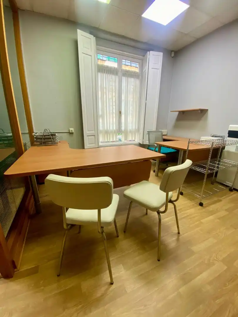Oficina de lloguer a Centro
