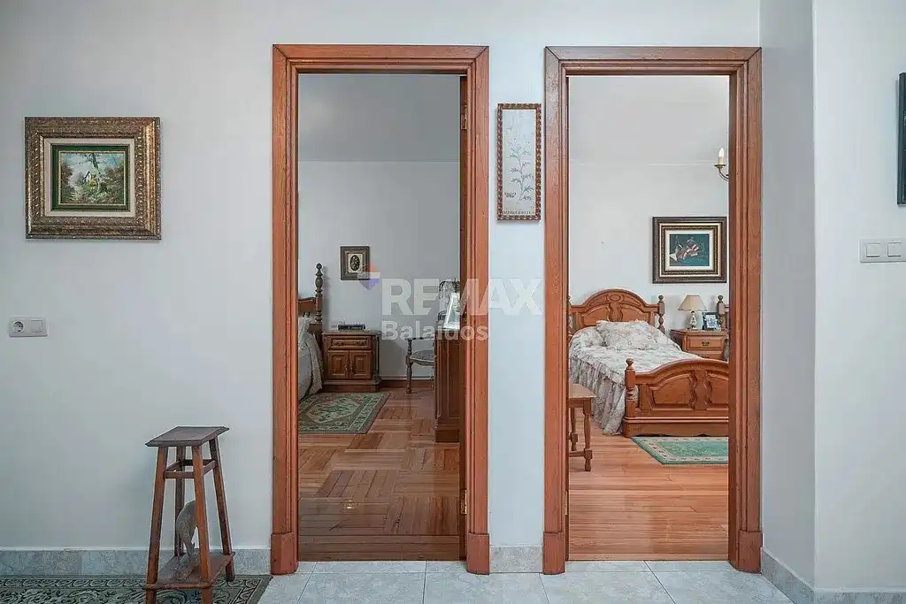 Dormitori de Casa o xalet en venda en A Pobra do Caramiñal amb Calefacció, Jardí privat i Parquet