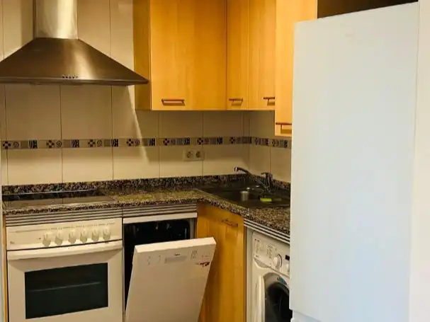 Flat for rent in Calle San Adrián, 15, La Cava - Fardachón