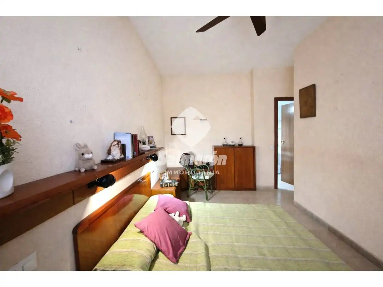 Schlafzimmer von Wohnung zum Verkauf in Palafolls mit Klimaanlage, Heizung und Abstellraum