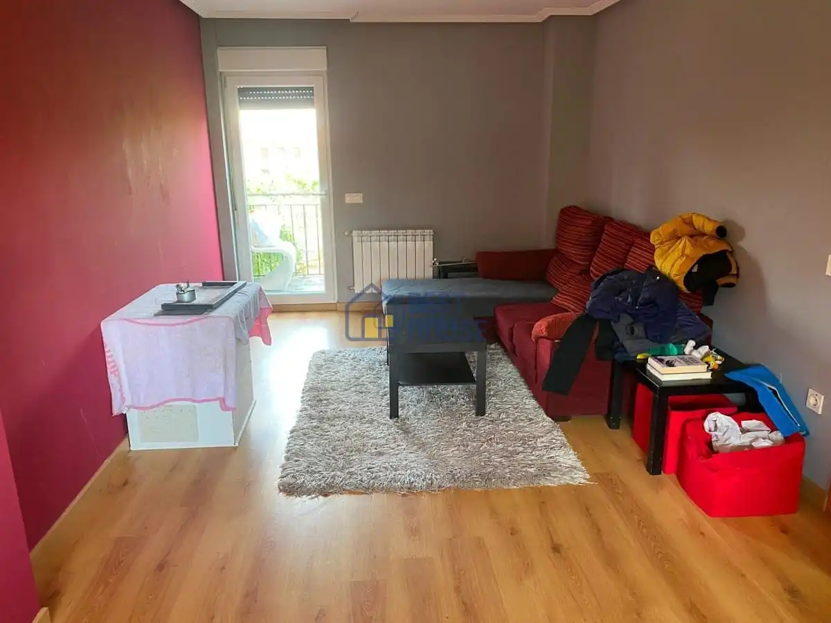 Living room of Detached homes for sale in Onzonilla  with Heating, Private garden and Parquet flooring