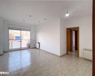 Living room of Flat for sale in Sabadell  with Air Conditioner, Heating and Balcony