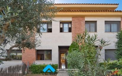 Exterior view of Single-family semi-detached for sale in L'Ametlla del Vallès  with Air Conditioner, Heating and Private garden