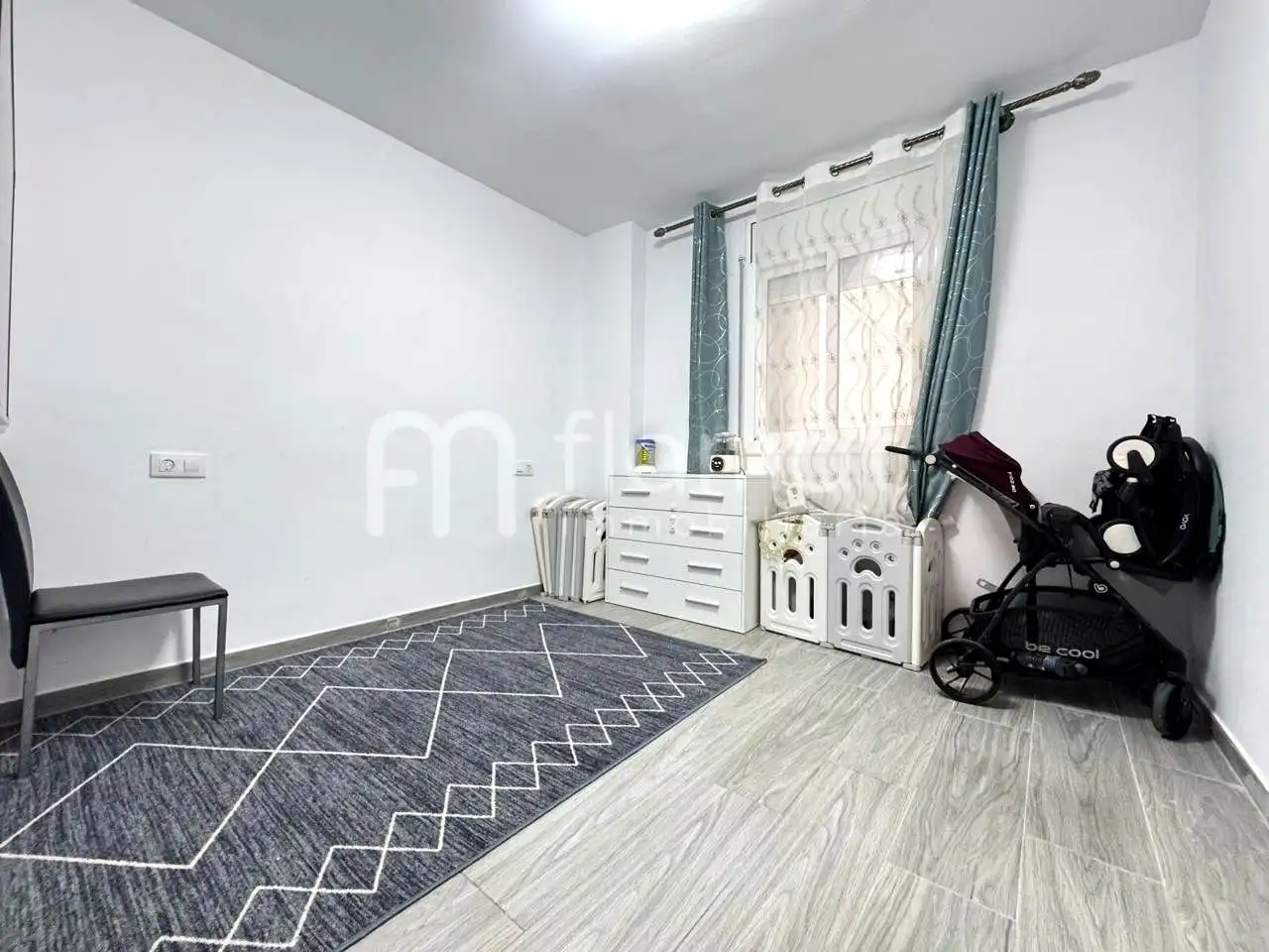 Bedroom of Flat for sale in Figueres