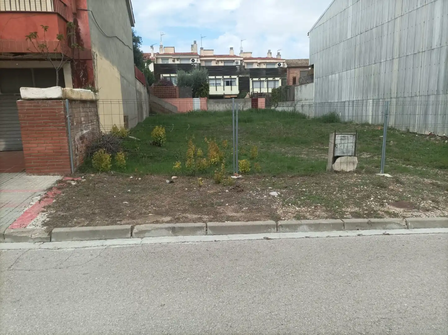 Terrenys i solars en venda a Sant Llorenç d'Hortons, imagen 4