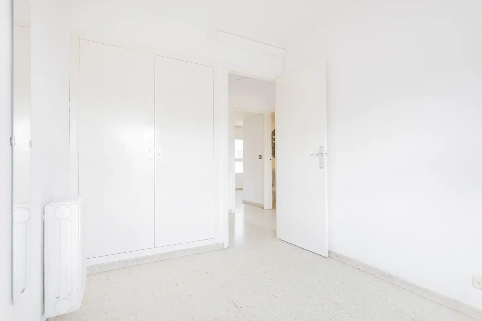 Wohnung zum Verkauf in Barcelona mit Heizung, Terrasse und Balkon