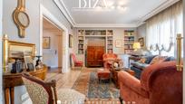 Living room of Flat for sale in  Madrid Capital  with Air Conditioner, Heating and Terrace