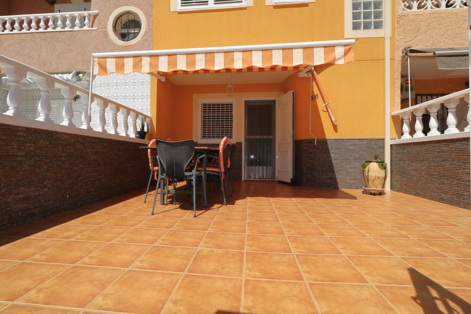 Terrace of Country house for sale in Torrevieja  with Air Conditioner, Private garden and Furnished