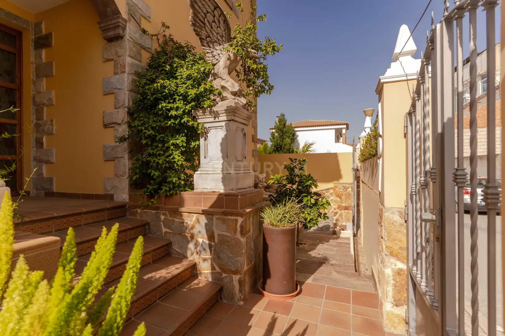 Terrace of Houses for sale in Baza  with Storage room and Balcony