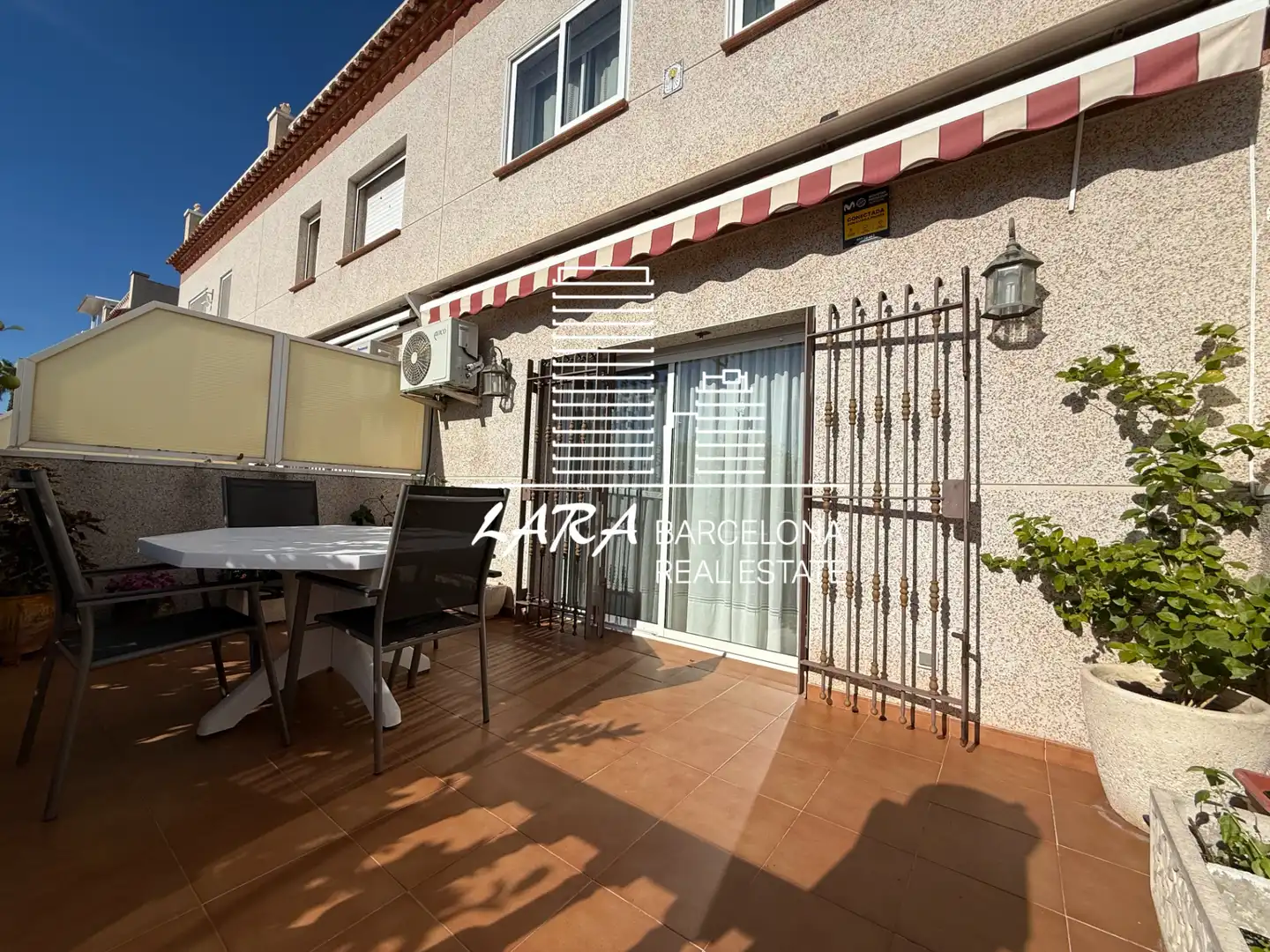 Terrassa de Casa adosada en venda en Creixell amb Aire condicionat, Calefacció i Jardí privat