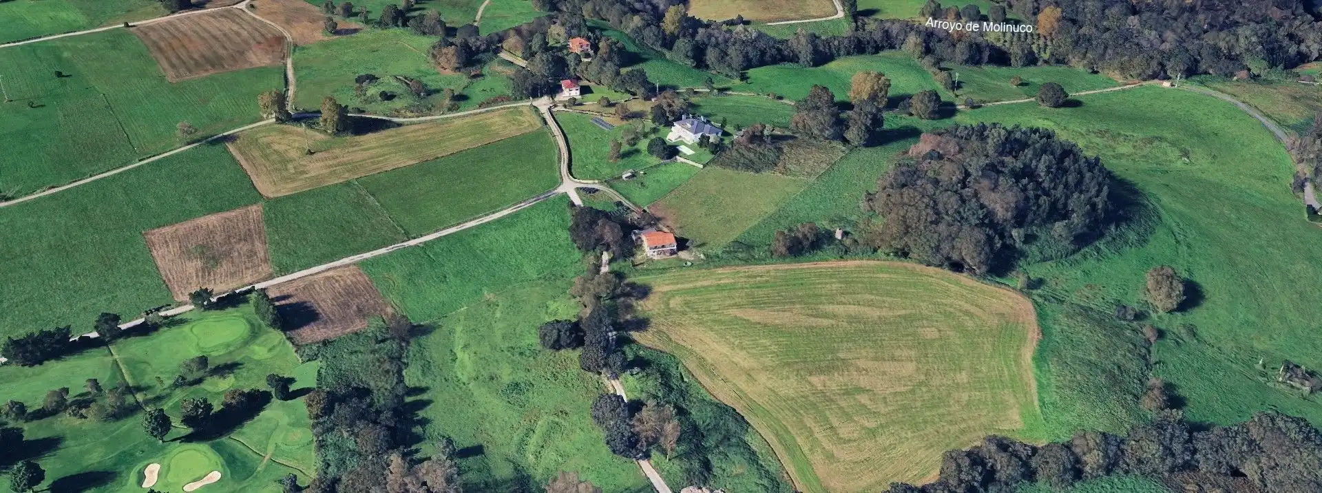 Finca rústica en venda en Marina de Cudeyo amb Jardí privat
