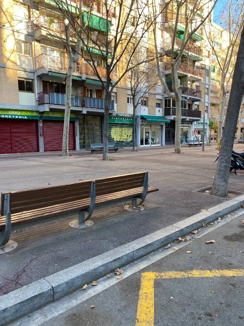 Vista exterior de Local de lloguer en Barcelona