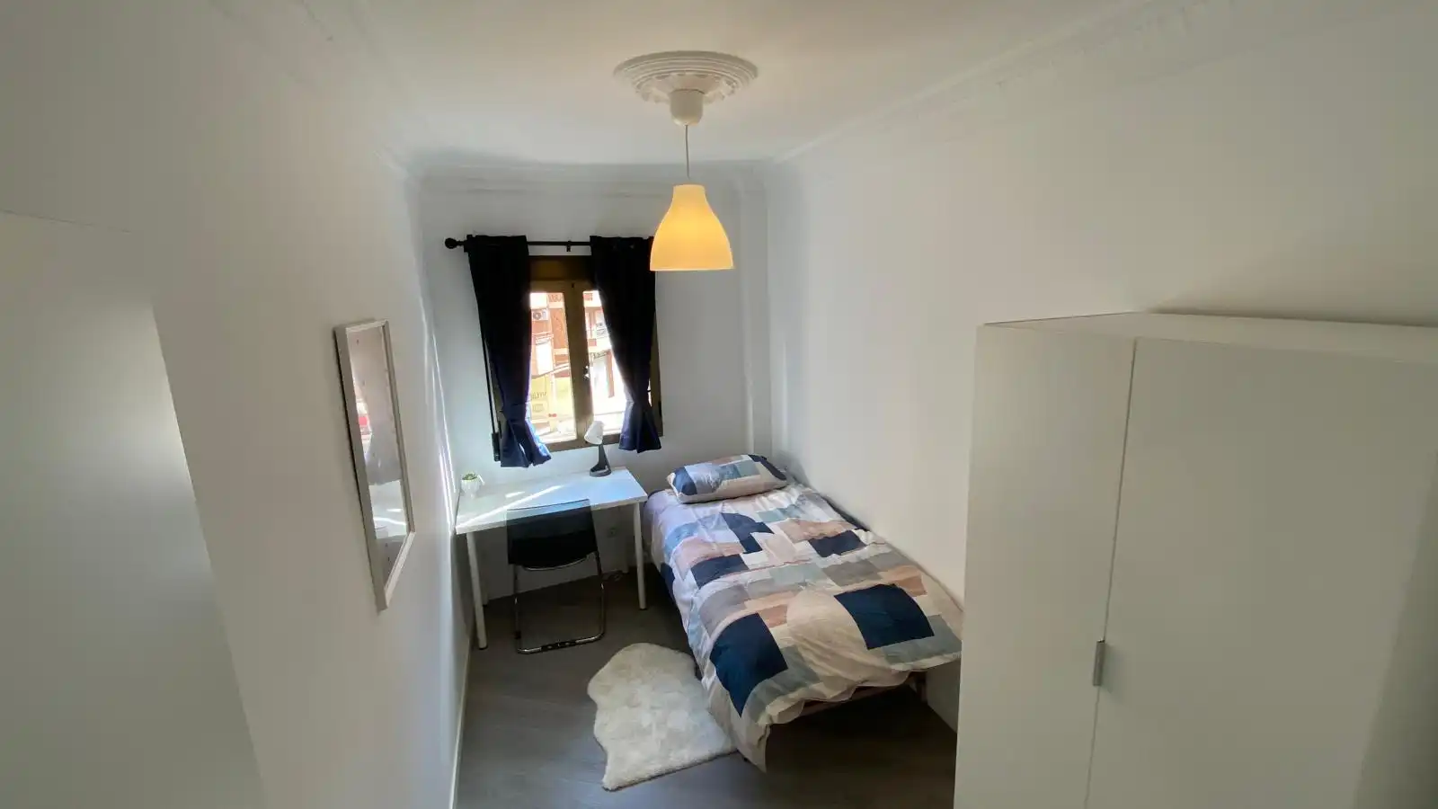 Bedroom of Flat for sale in Zaragoza  with Air Conditioner, Heating and Terrace