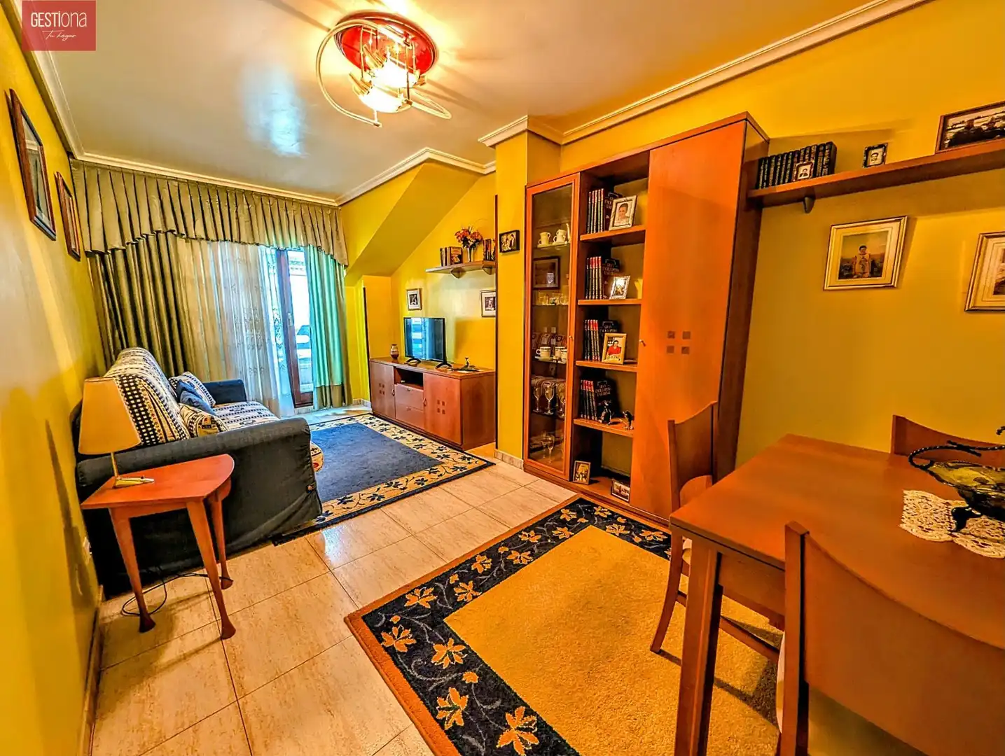 Sala de estar de Ático en venta en Noja con Calefacción, Balcón y Piscina comunitaria